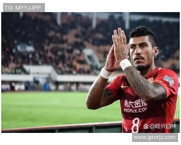 昔日辉煌今成落魄足球球星在尘封记忆中寻回失落的尊严